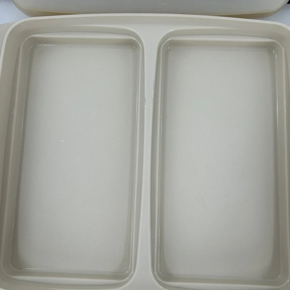 Vintage Tupperware Divided Serving‎ Tray with Lid Almond Cream Rectangular 723-2